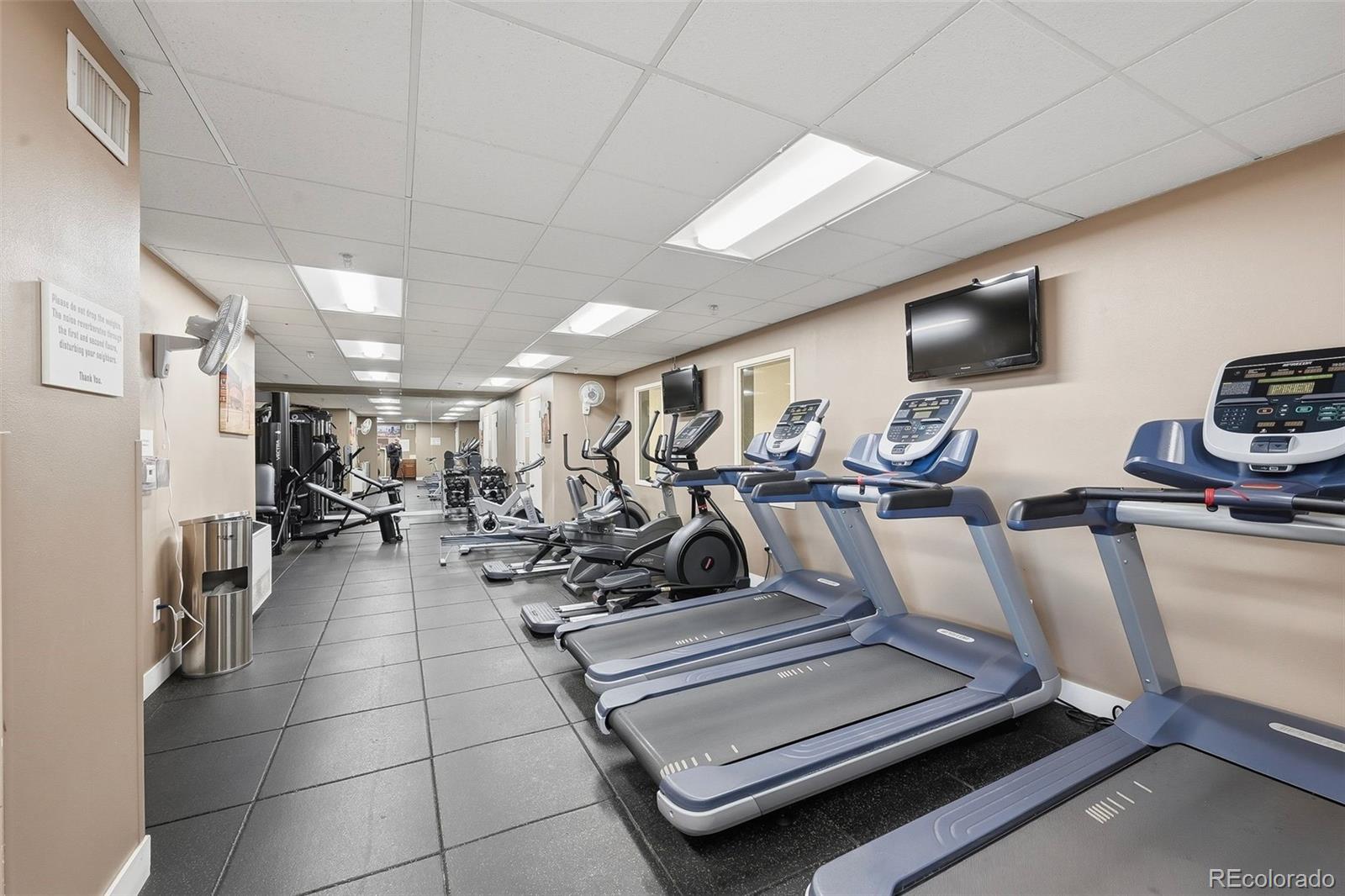 1975 N Grant Street Unit: 813