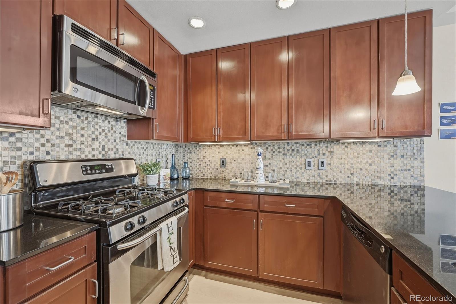 1975 N Grant Street Unit: 813