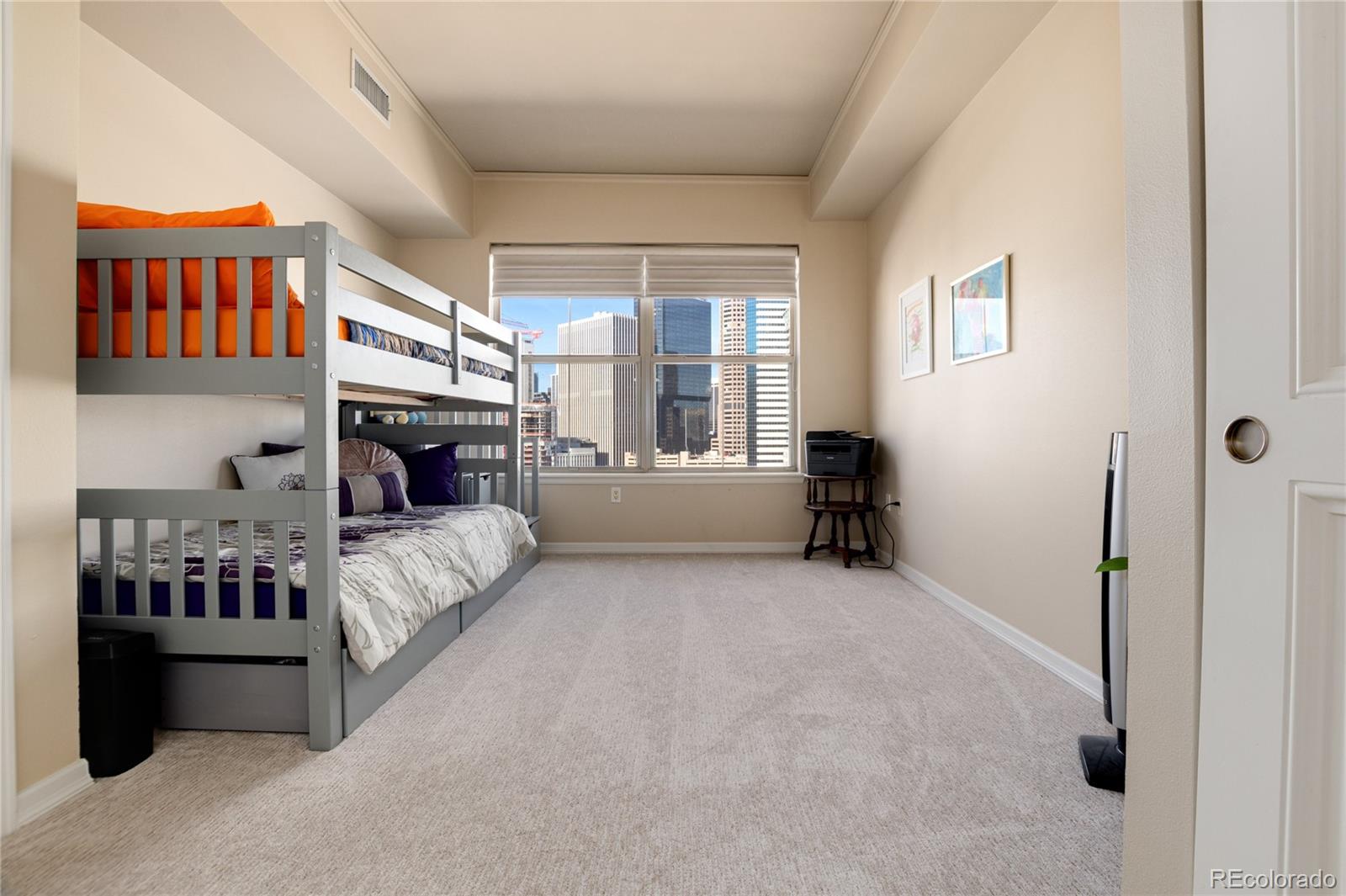 1975 N Grant Street Unit: 813