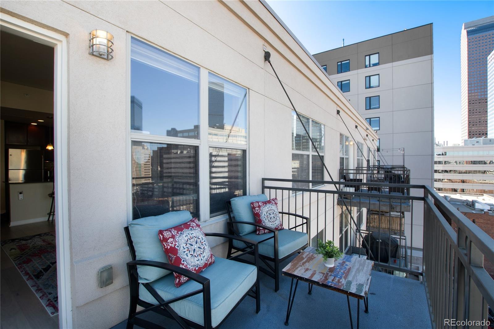 1975 N Grant Street Unit: 813