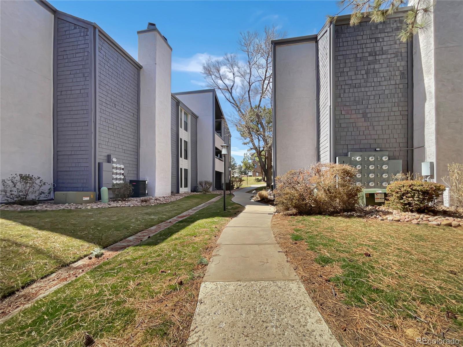 6400 S Dayton Street Unit: H12