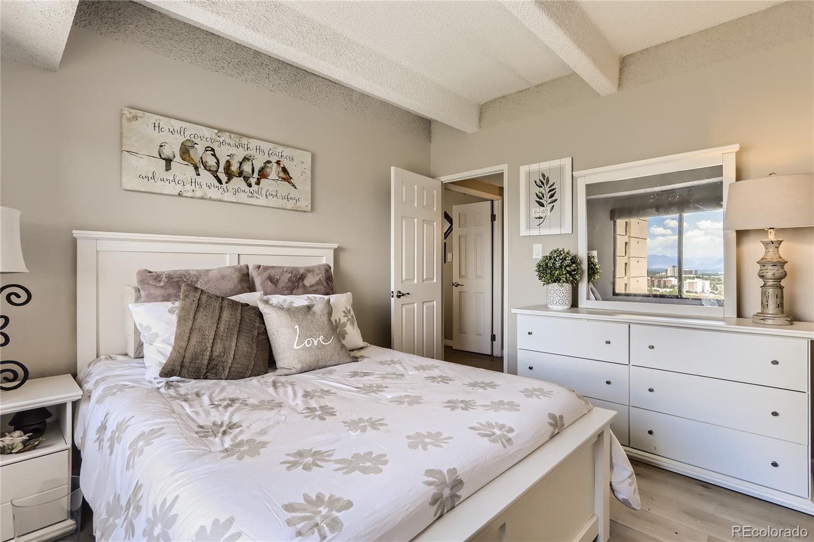 7877 E Mississippi Avenue Unit: 805