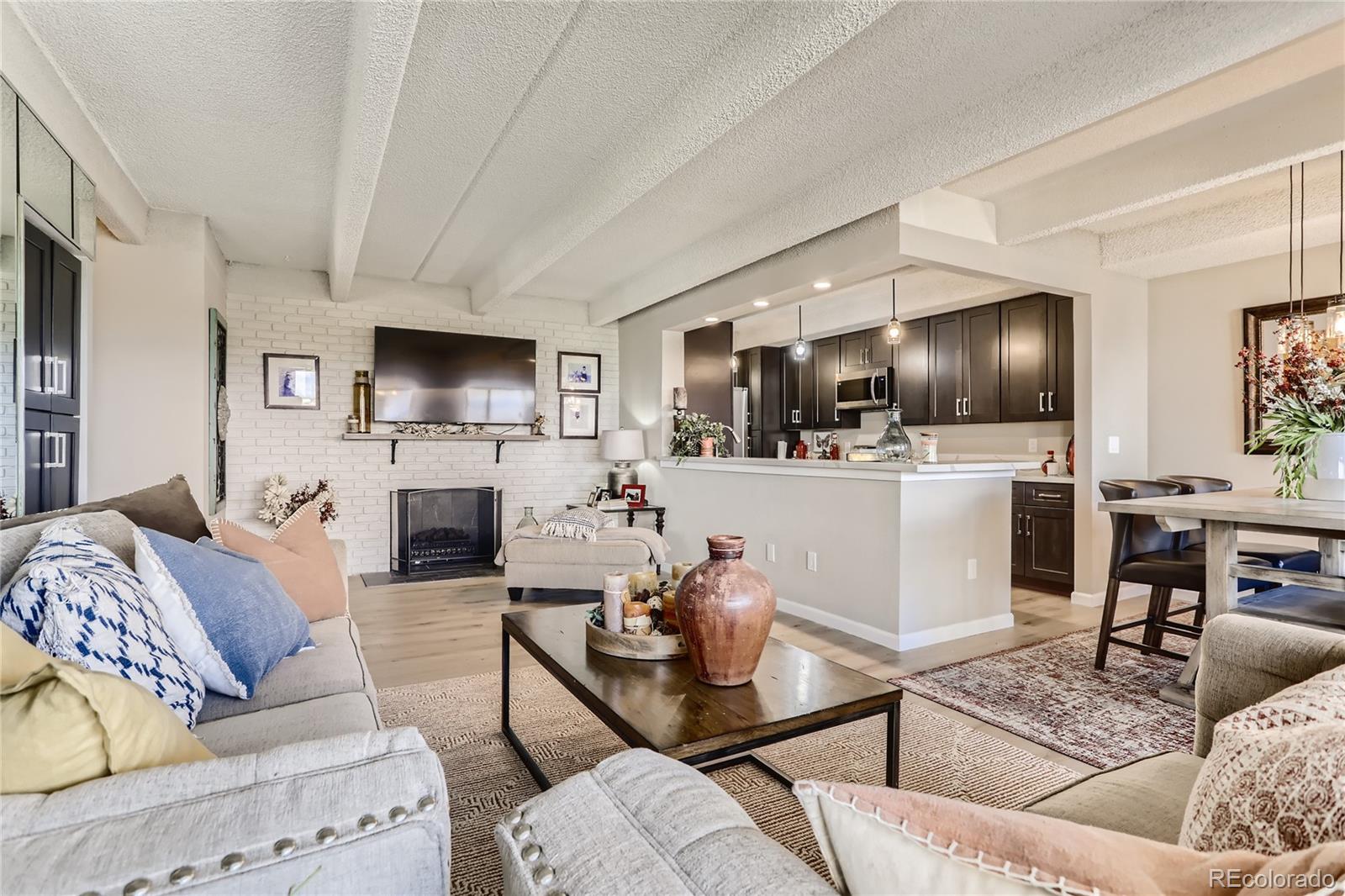 7877 E Mississippi Avenue Unit: 805