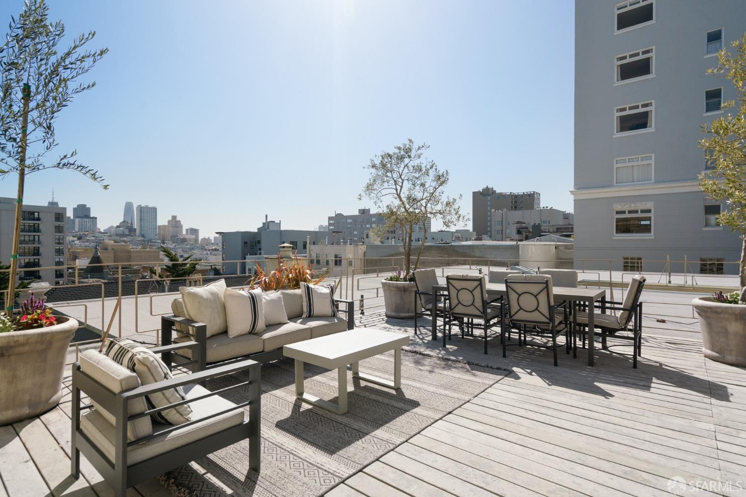 1885 Jackson Street # 501