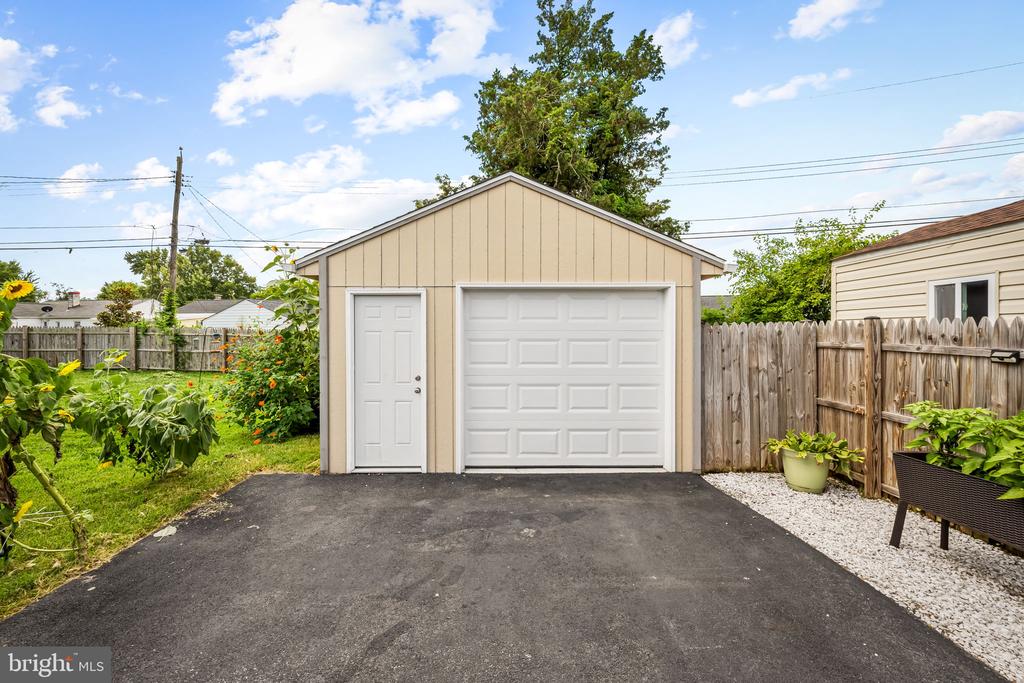 1015 EDGERLY ROAD