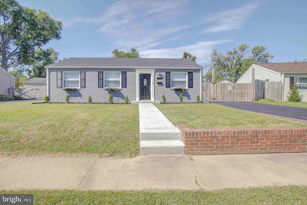 1015 EDGERLY ROAD