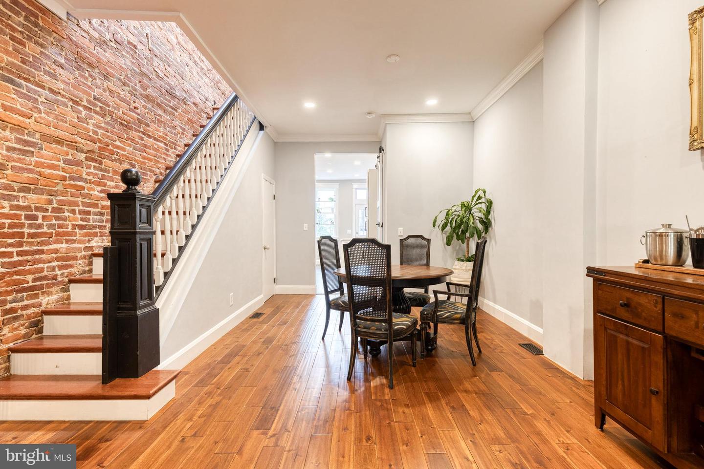 21 N Collington Ave N