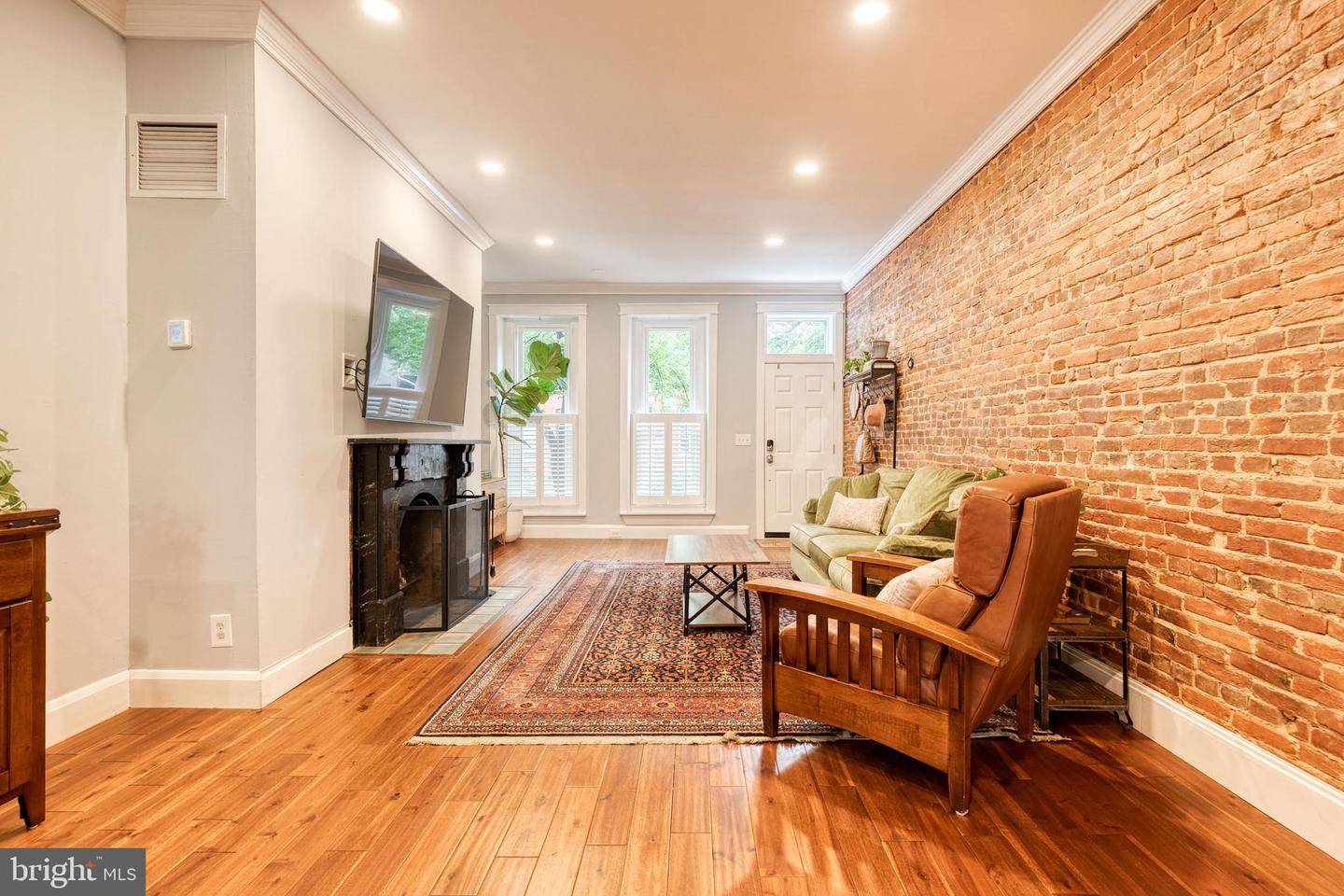 21 N Collington Ave N
