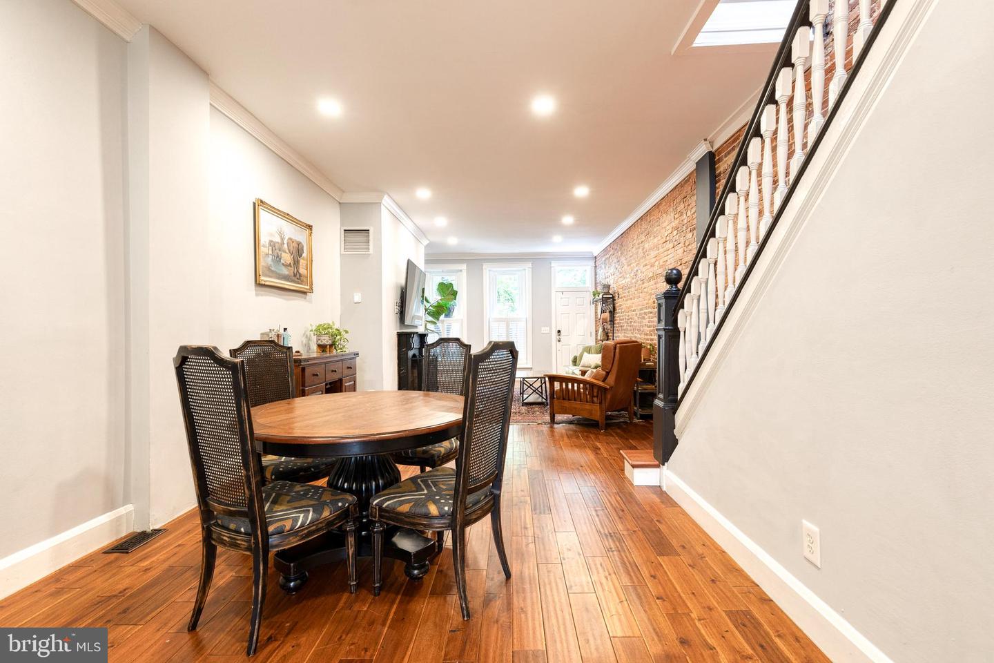 21 N Collington Ave N