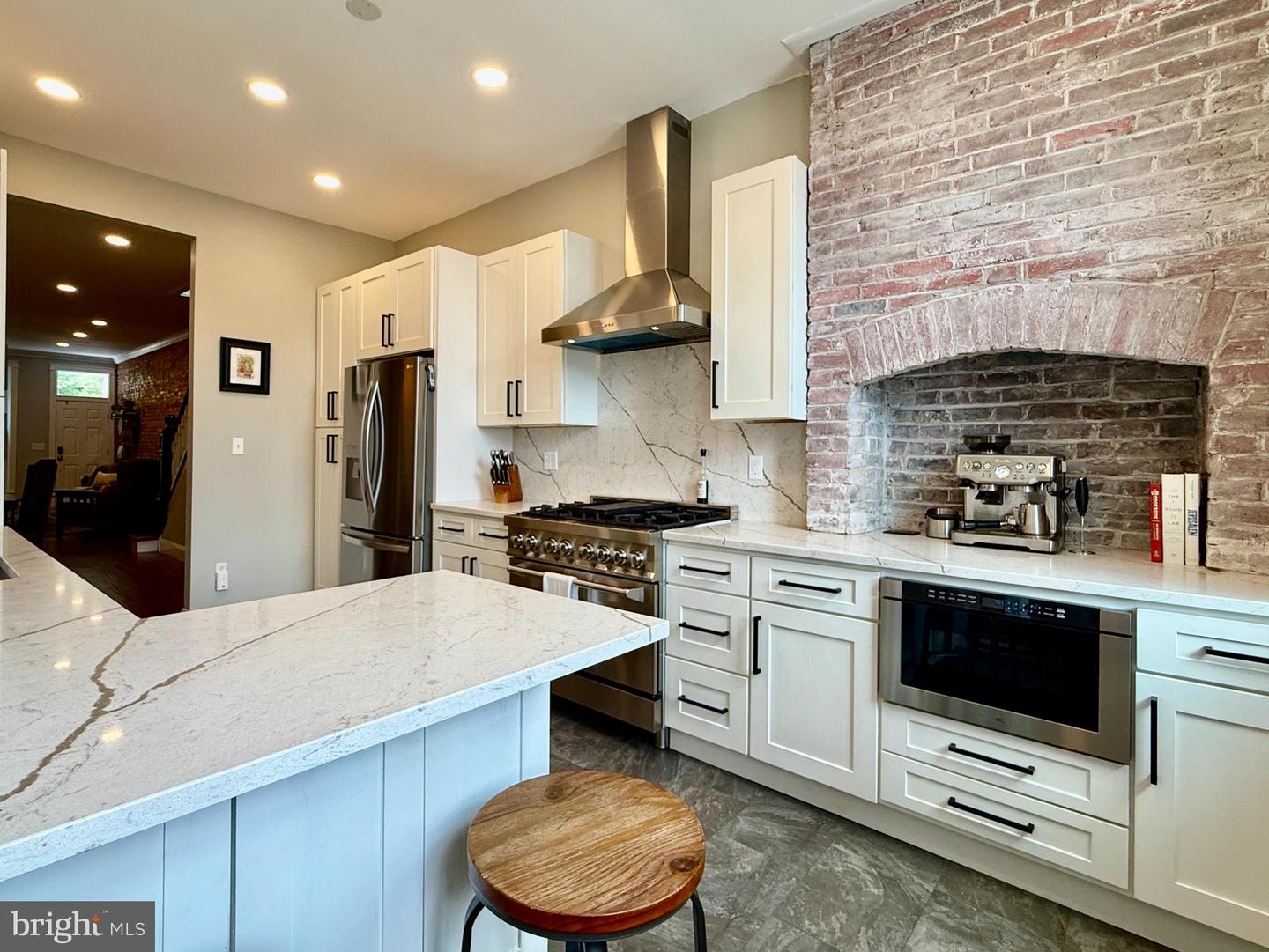 21 N Collington Ave N