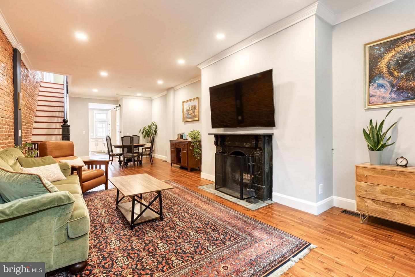 21 N Collington Ave N