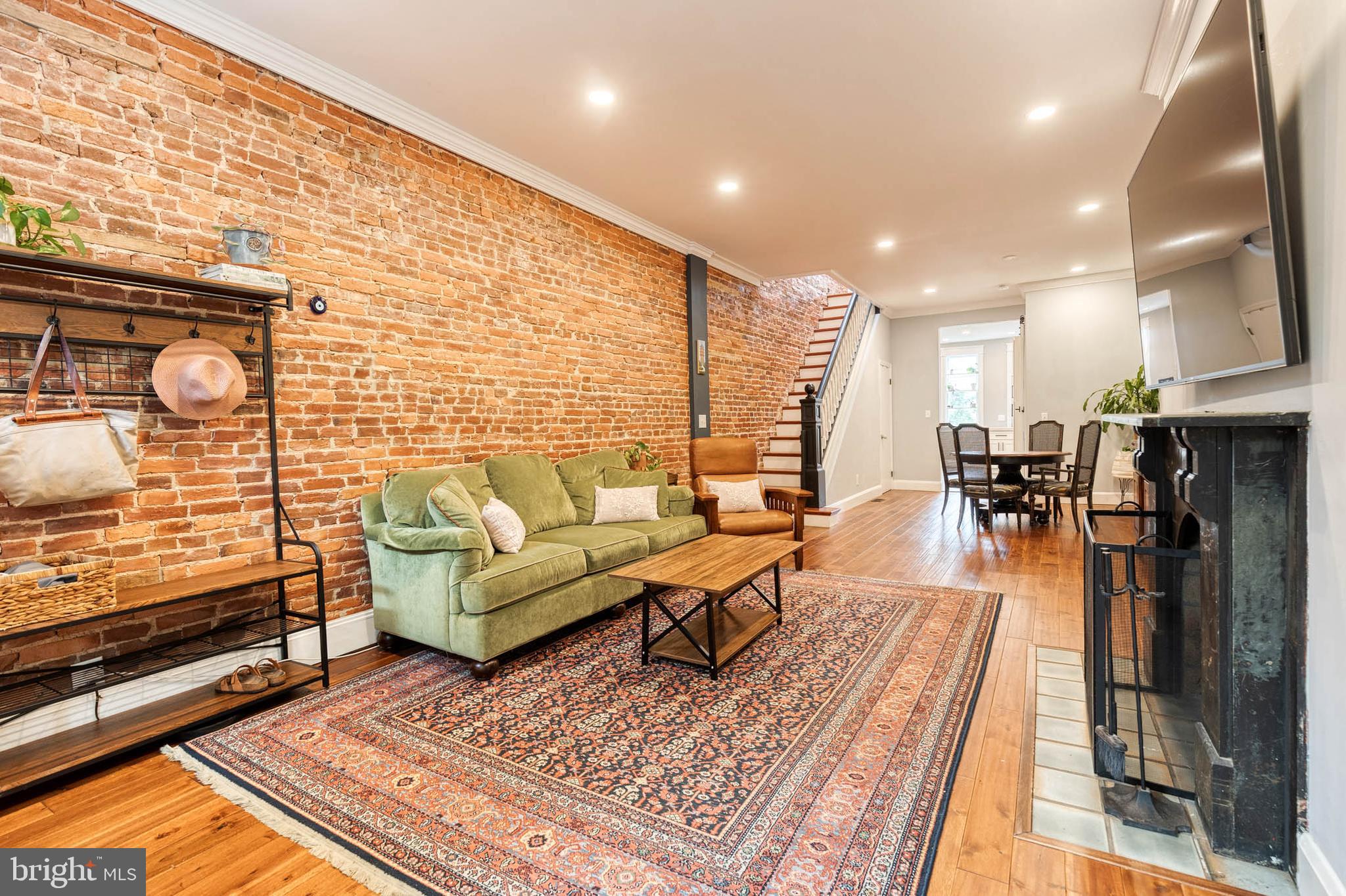 21 N Collington Ave N