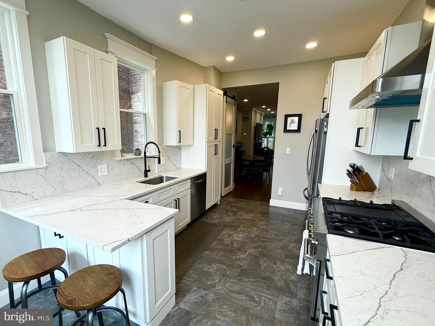 21 N Collington Ave N