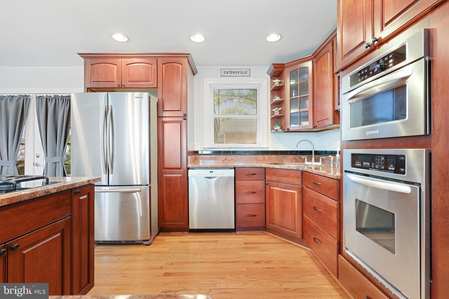 38 Delrey Ave
