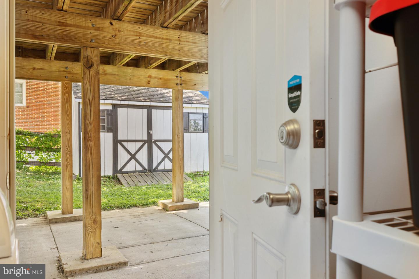 38 Delrey Ave