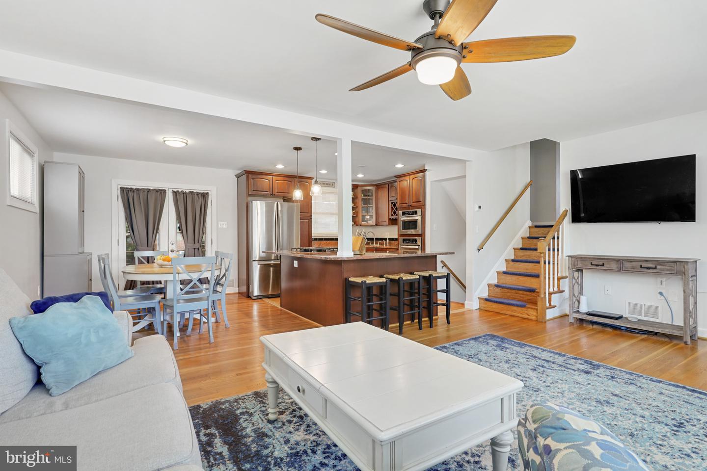 38 Delrey Ave