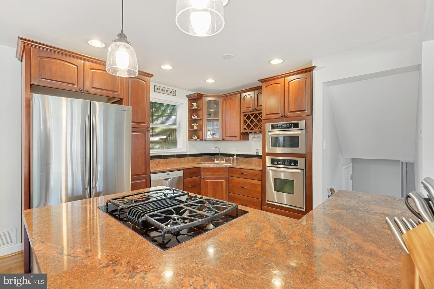 38 Delrey Ave