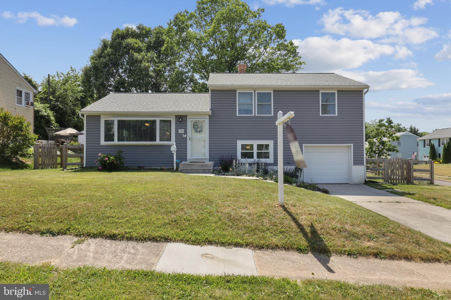 38 Delrey Ave