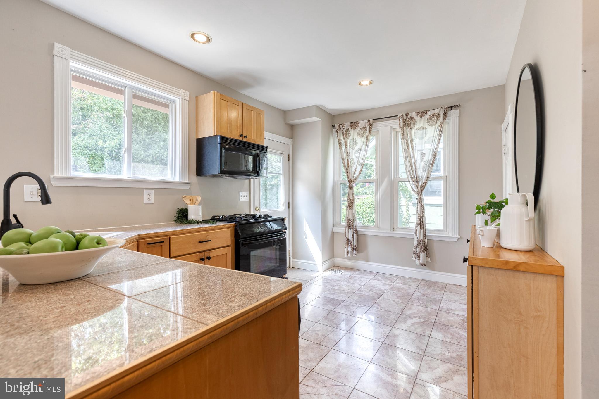 10 GLENWOOD