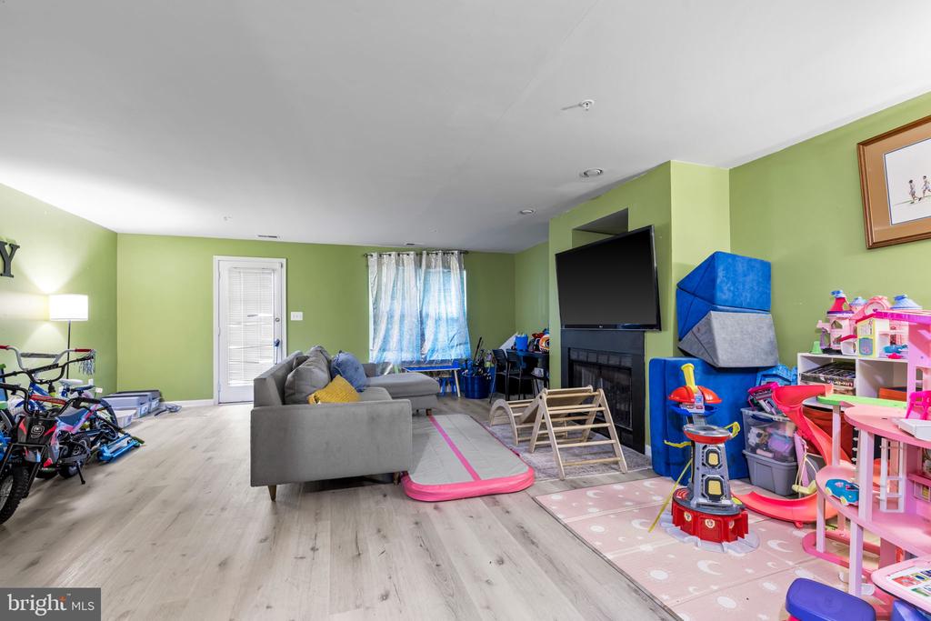 9620 ANTLER CIRCLE
