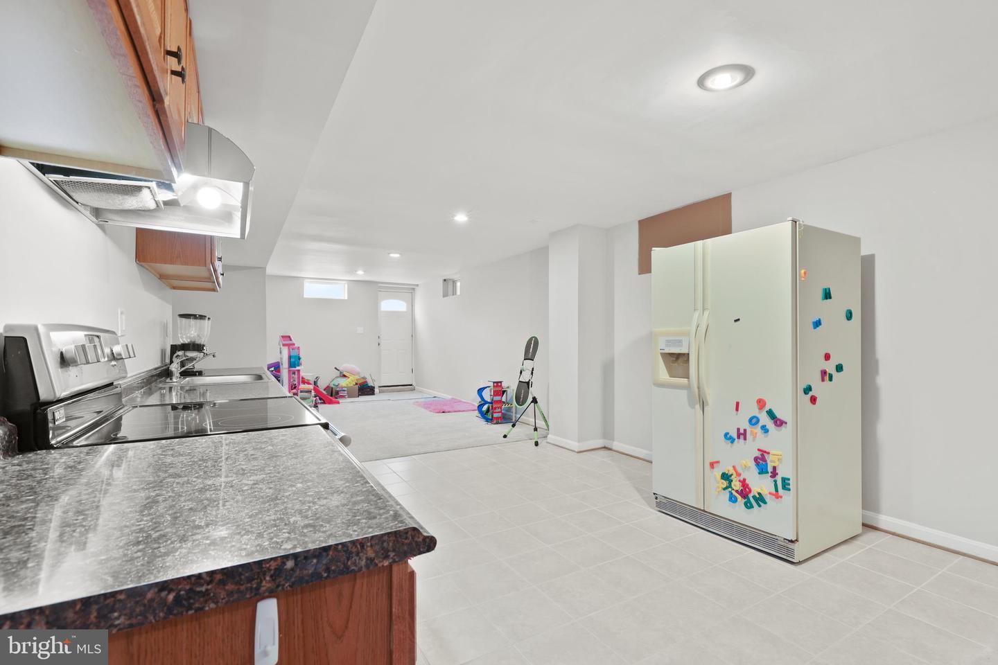 10317 Kingsbridge Rd