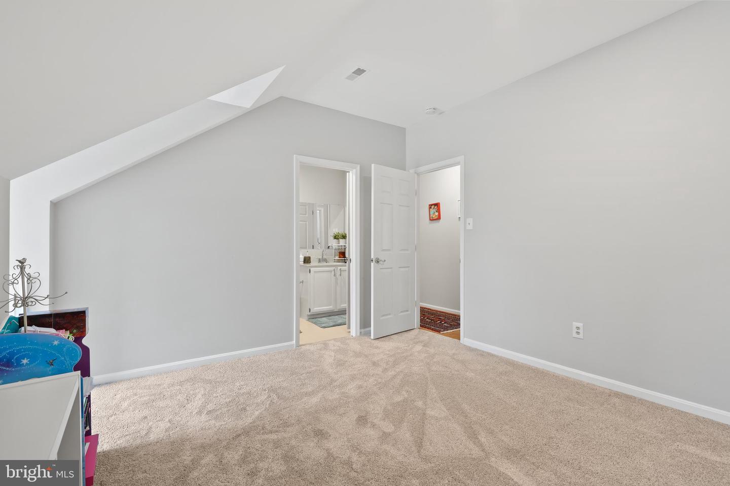 10317 Kingsbridge Rd