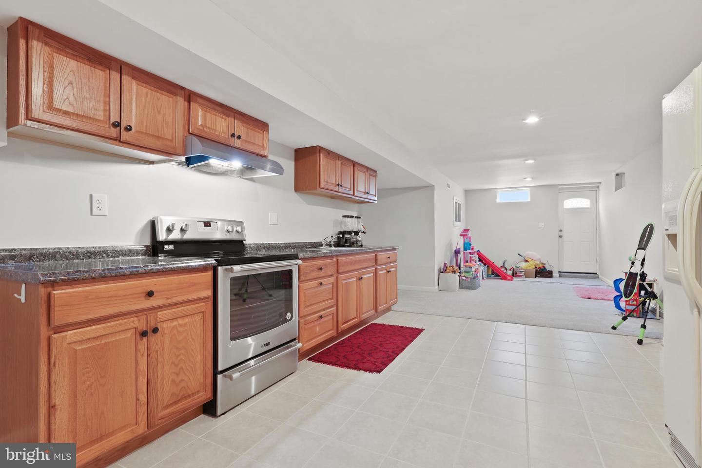 10317 Kingsbridge Rd