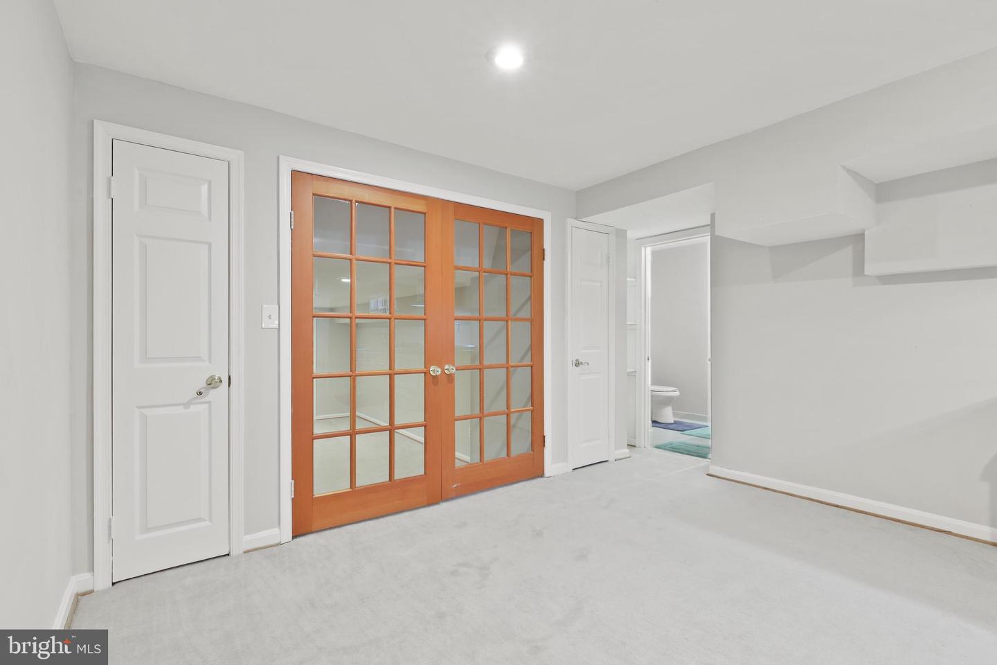 10317 Kingsbridge Rd