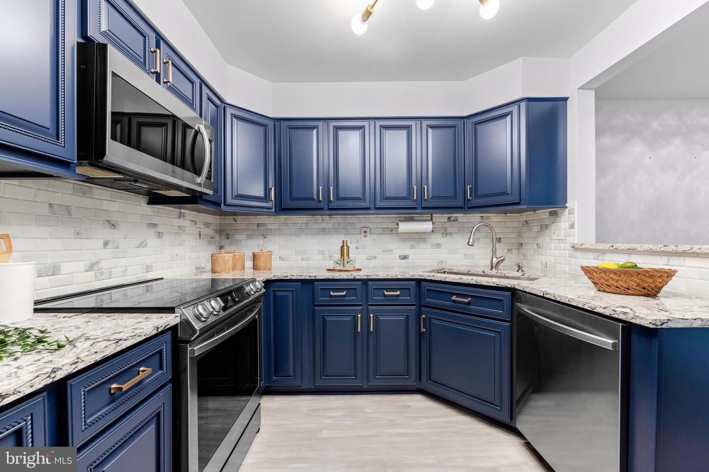 9463 Hickory Limb #251