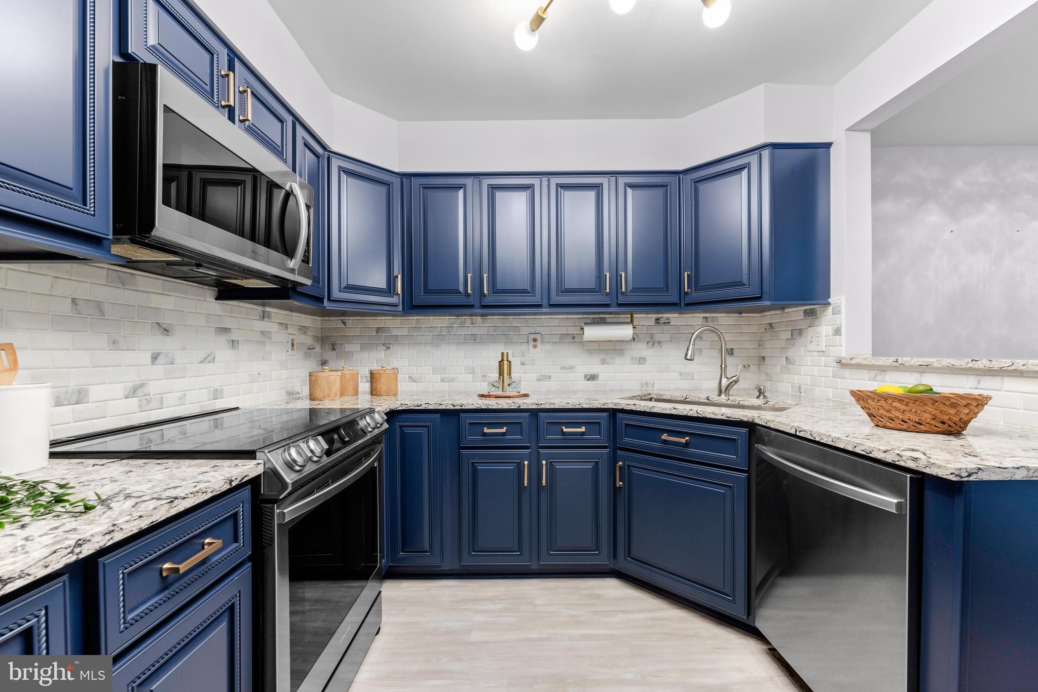9463 Hickory Limb #251