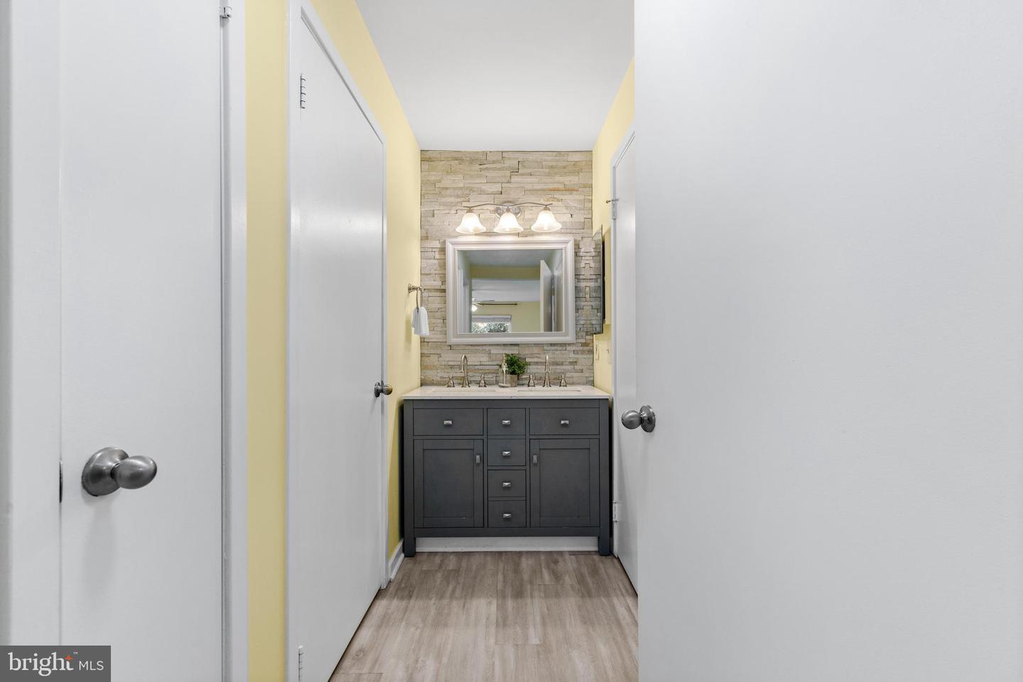 9463 Hickory Limb #251
