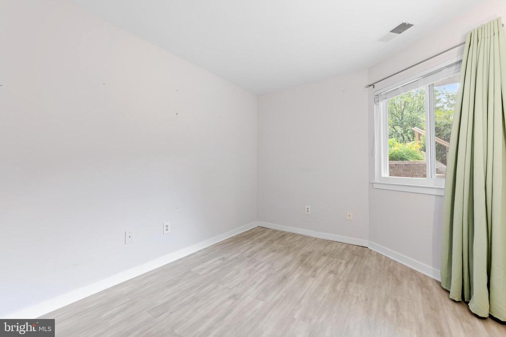 9463 Hickory Limb #251