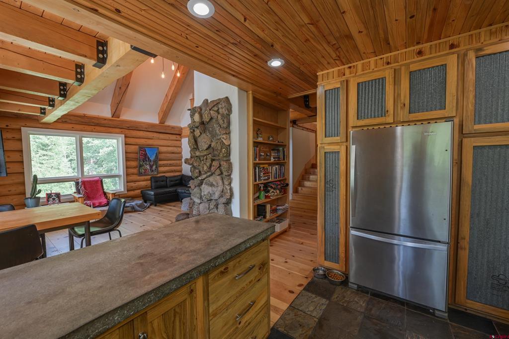 1800 County Road 771