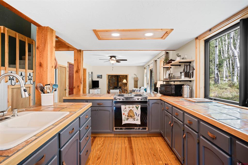 1950 County Road 771