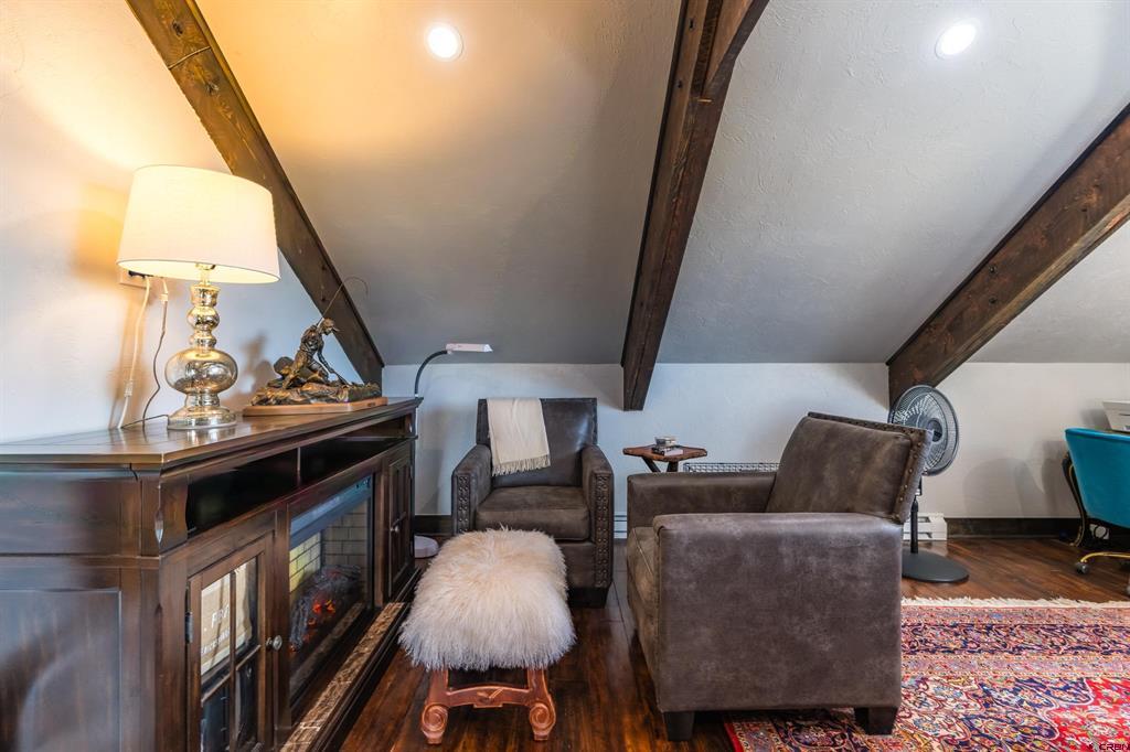 28890 County Road 33-EE