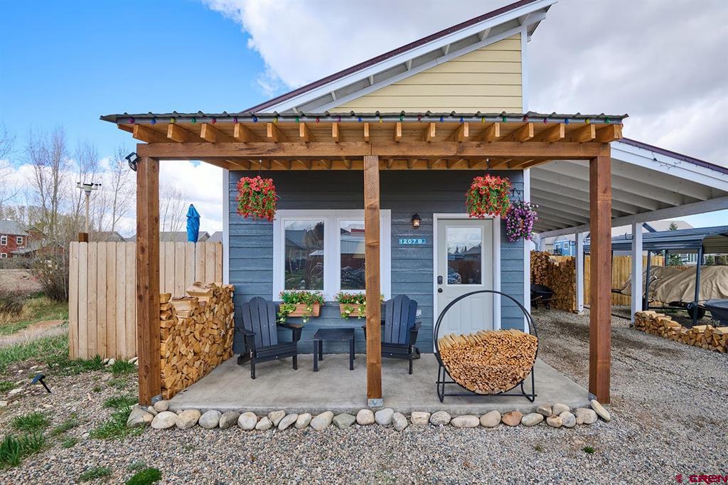 1207 Van Tuyl Circle
