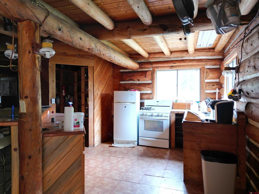 9727 County Road 76