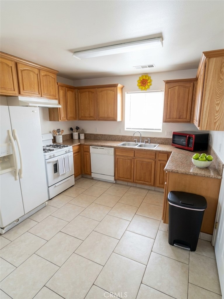 549 S Del Norte
