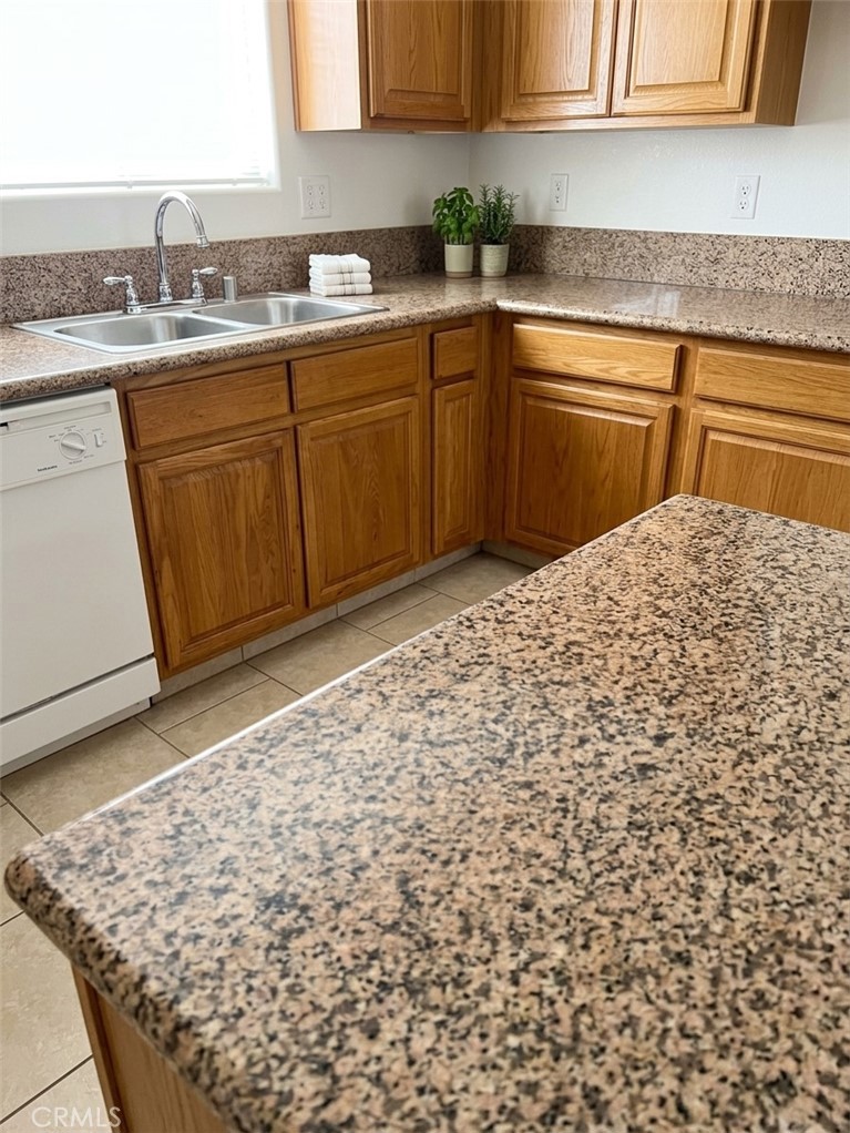 549 S Del Norte