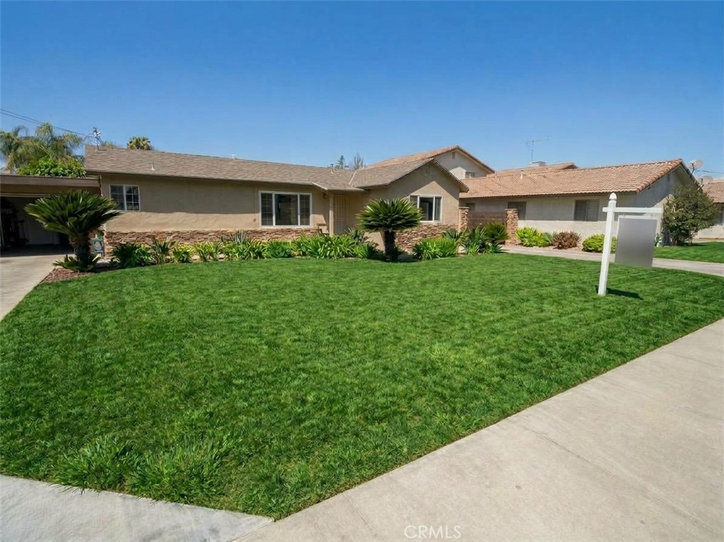 549 S Del Norte