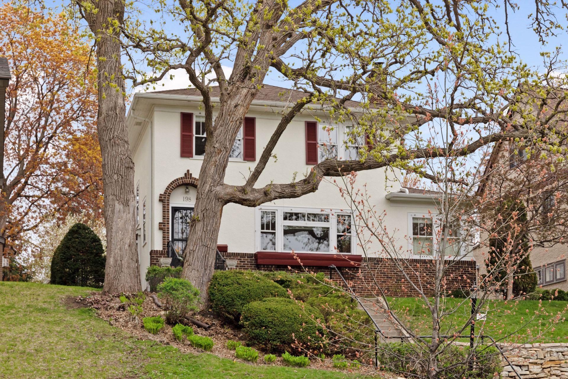198 Montrose Place