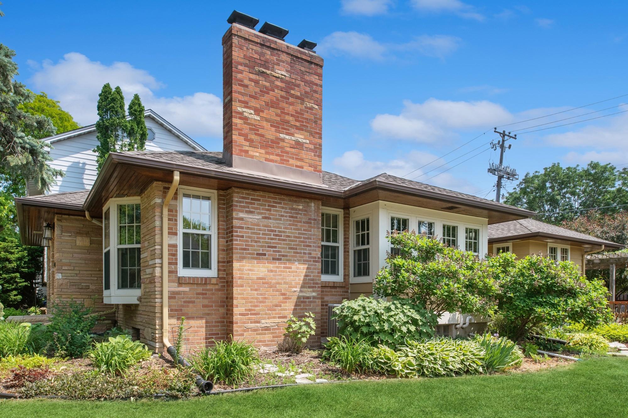 2118 Highland Parkway