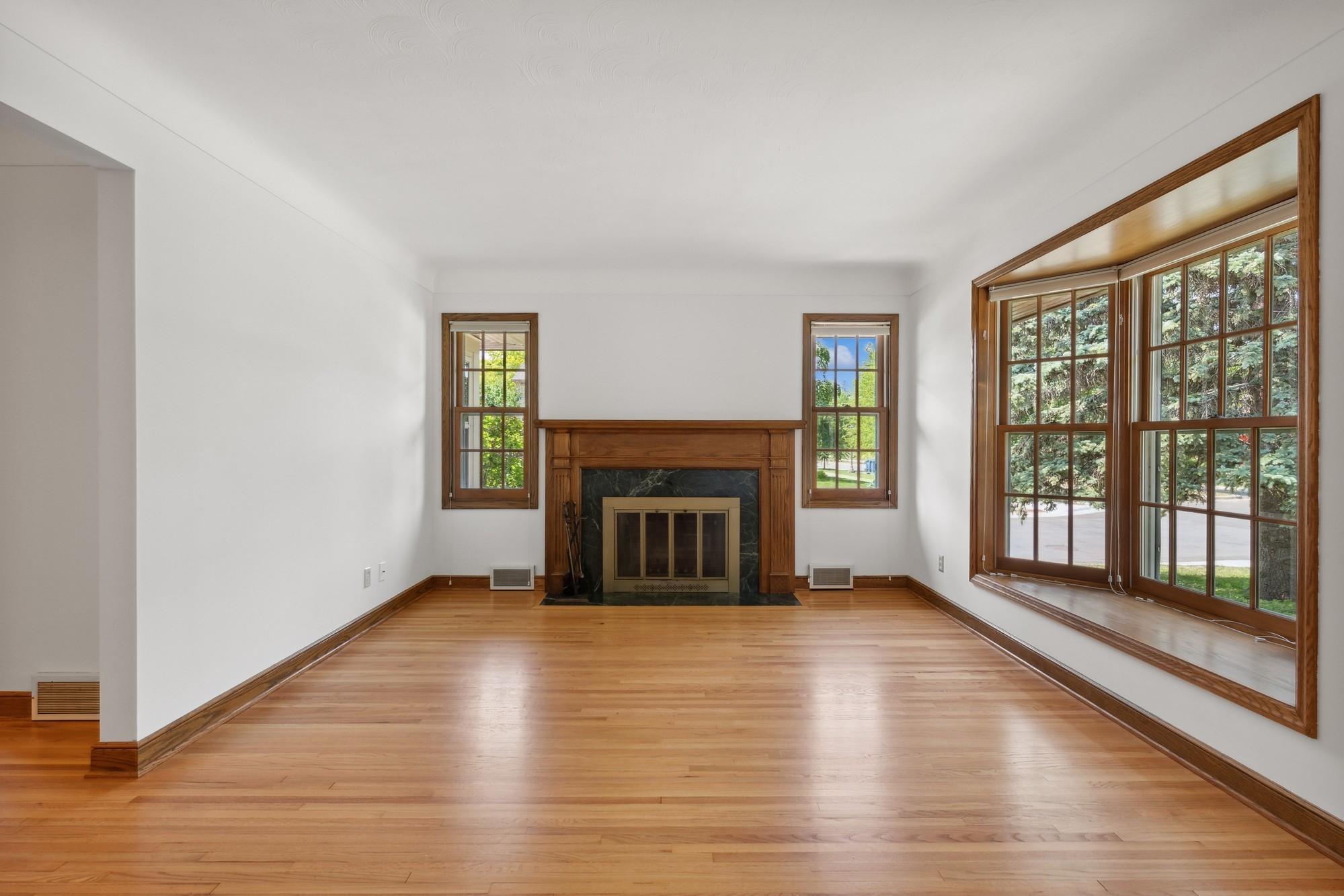 2118 Highland Parkway