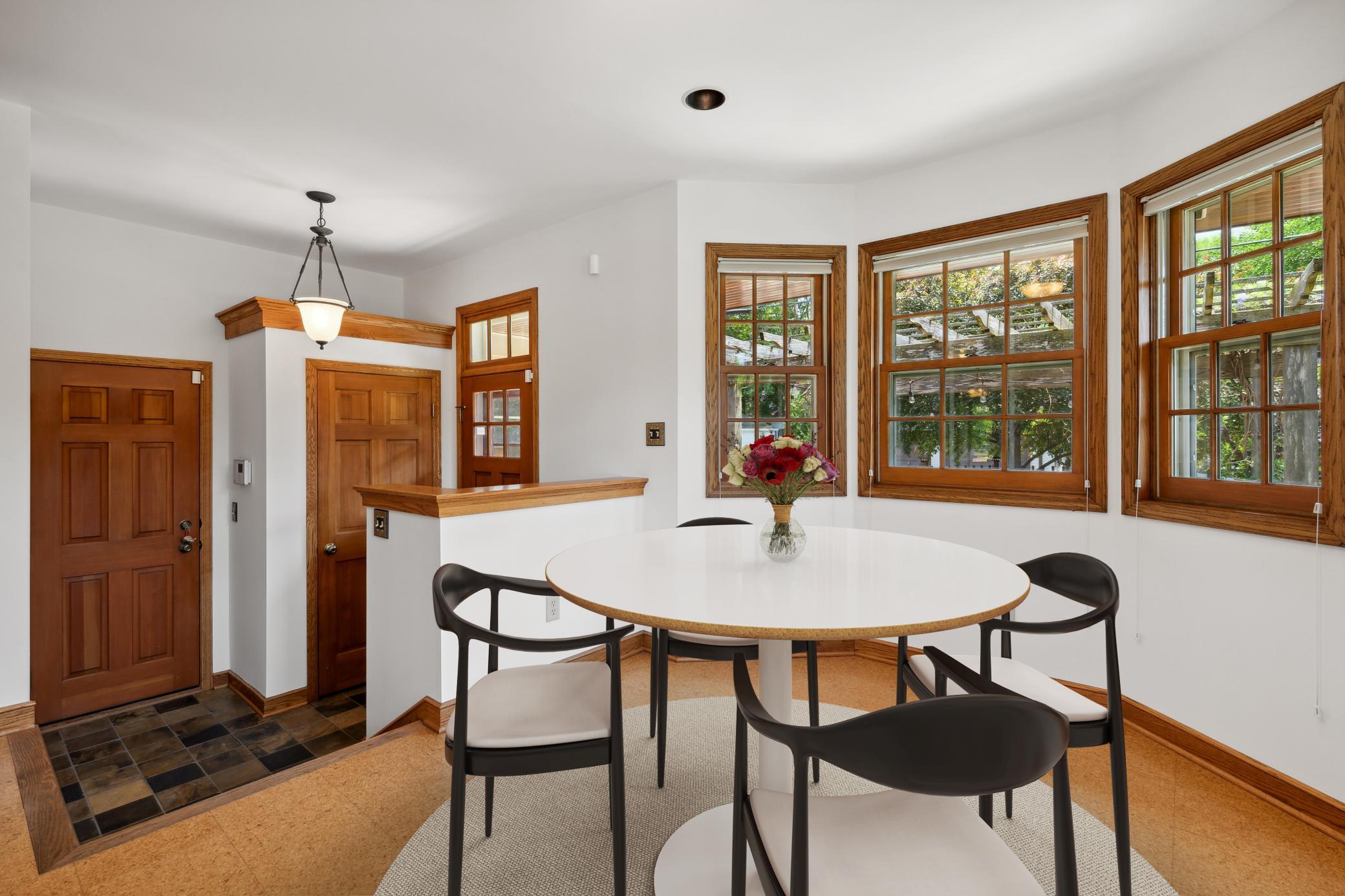 2118 Highland Parkway