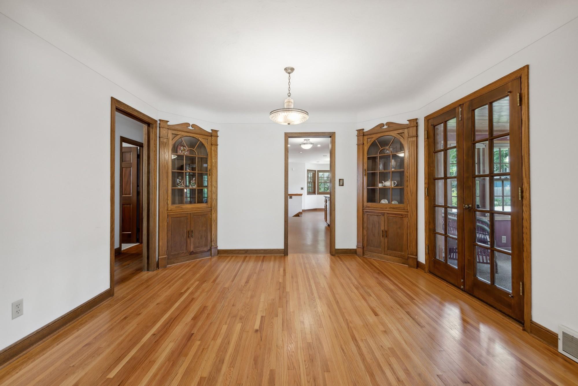 2118 Highland Parkway