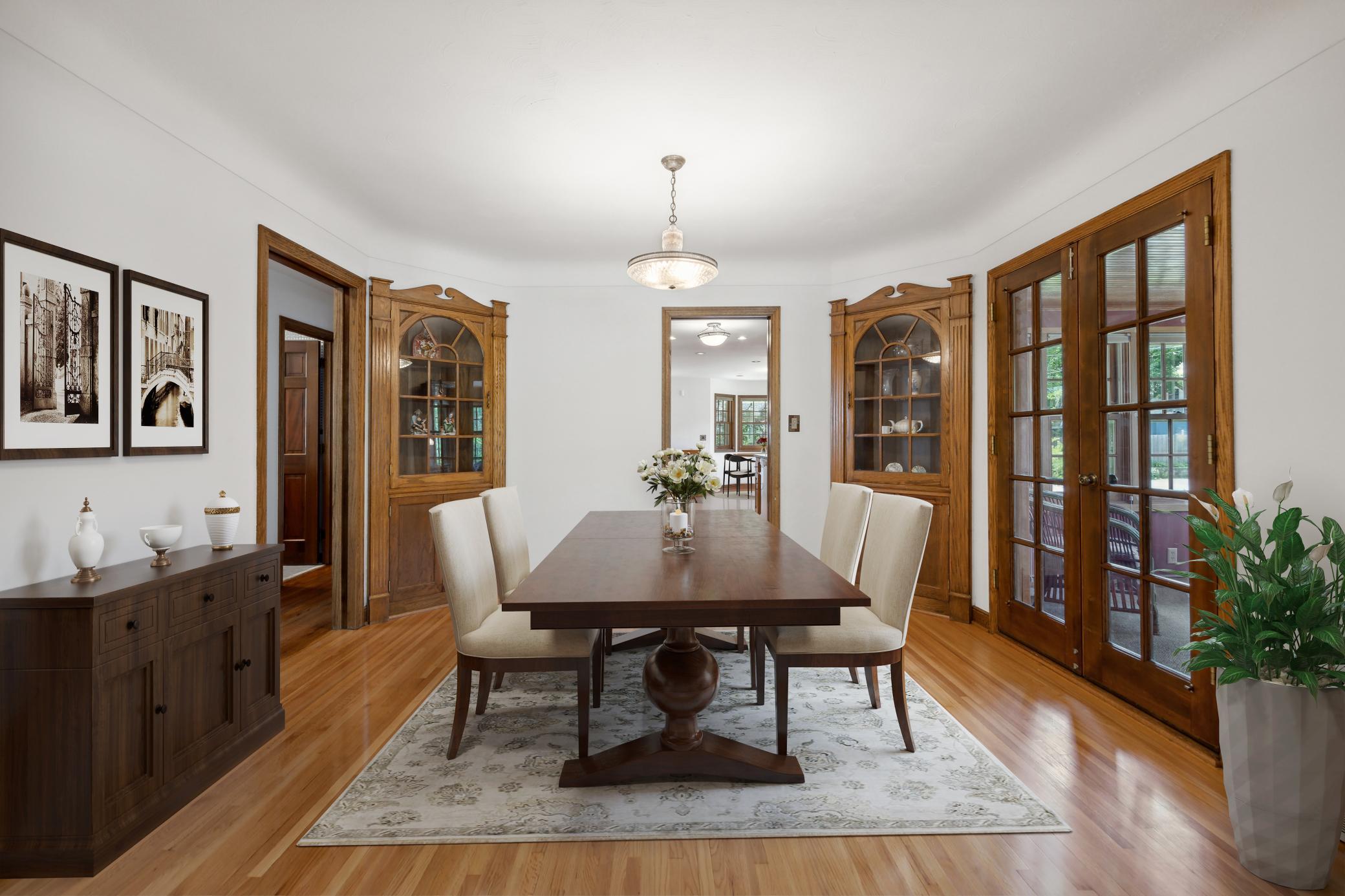 2118 Highland Parkway