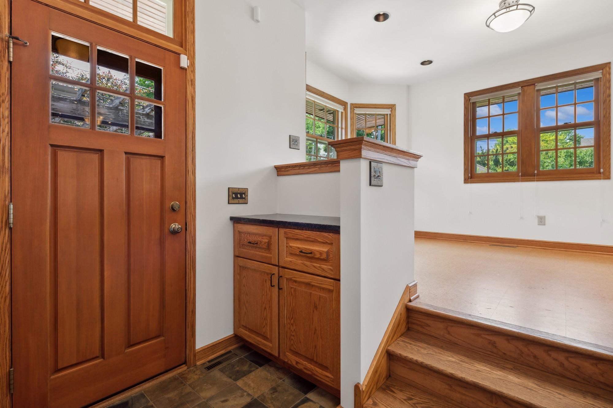2118 Highland Parkway
