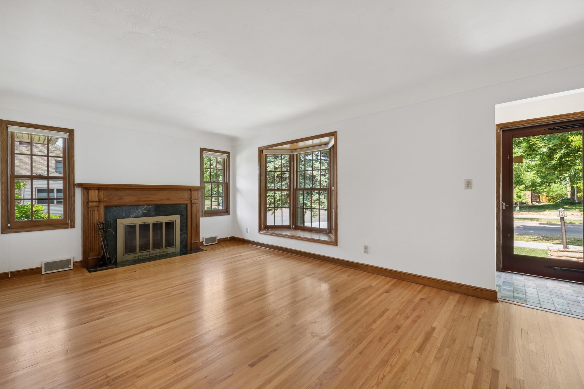 2118 Highland Parkway