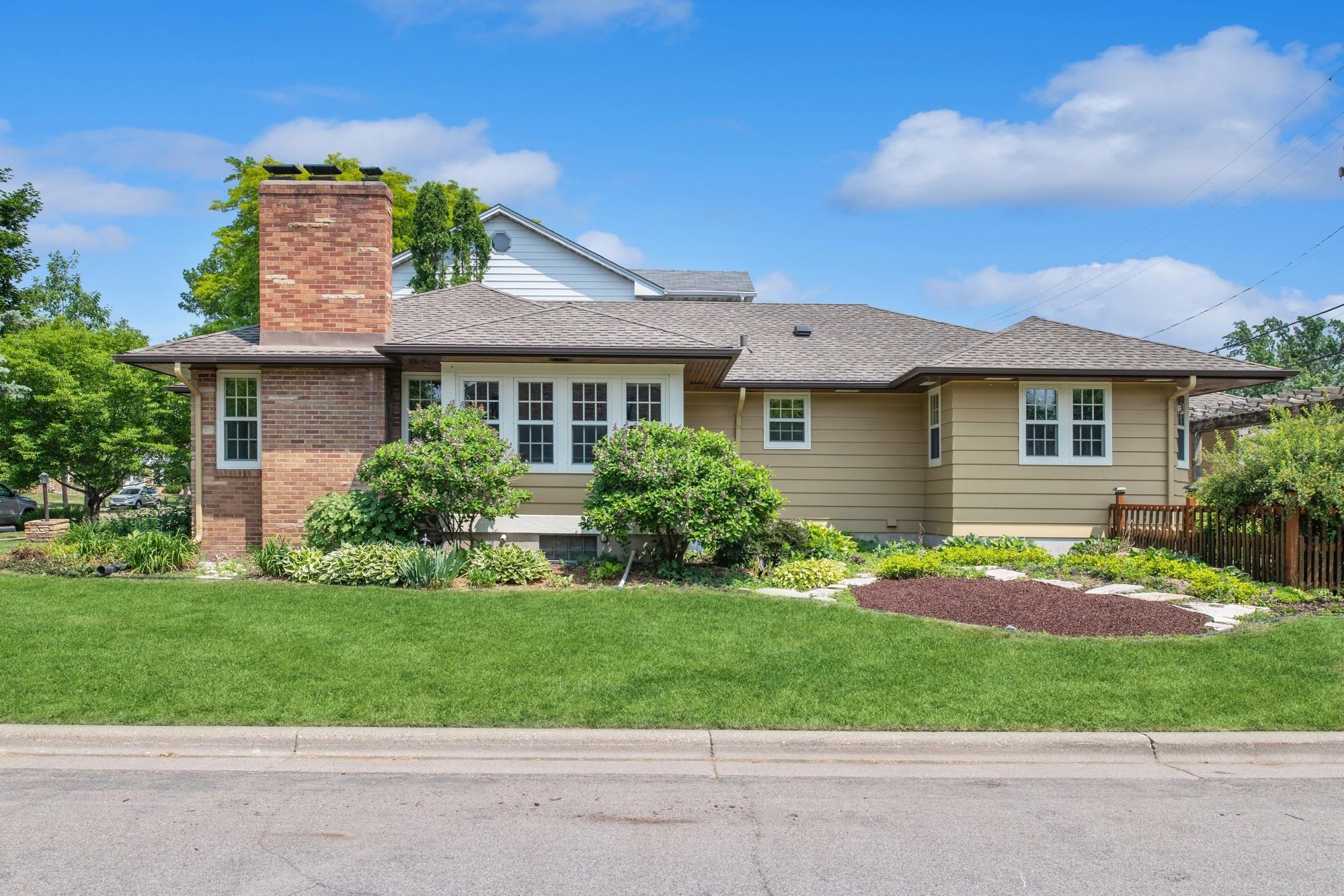 2118 Highland Parkway