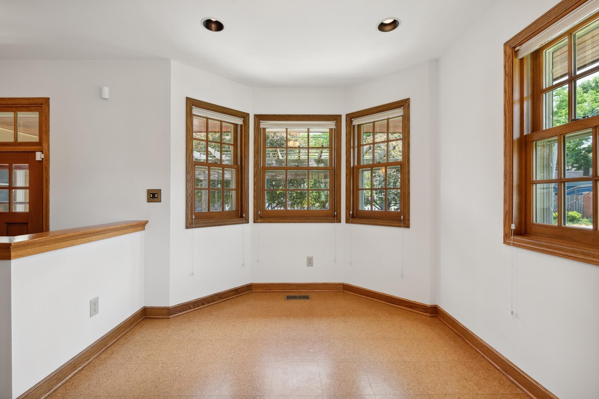 2118 Highland Parkway